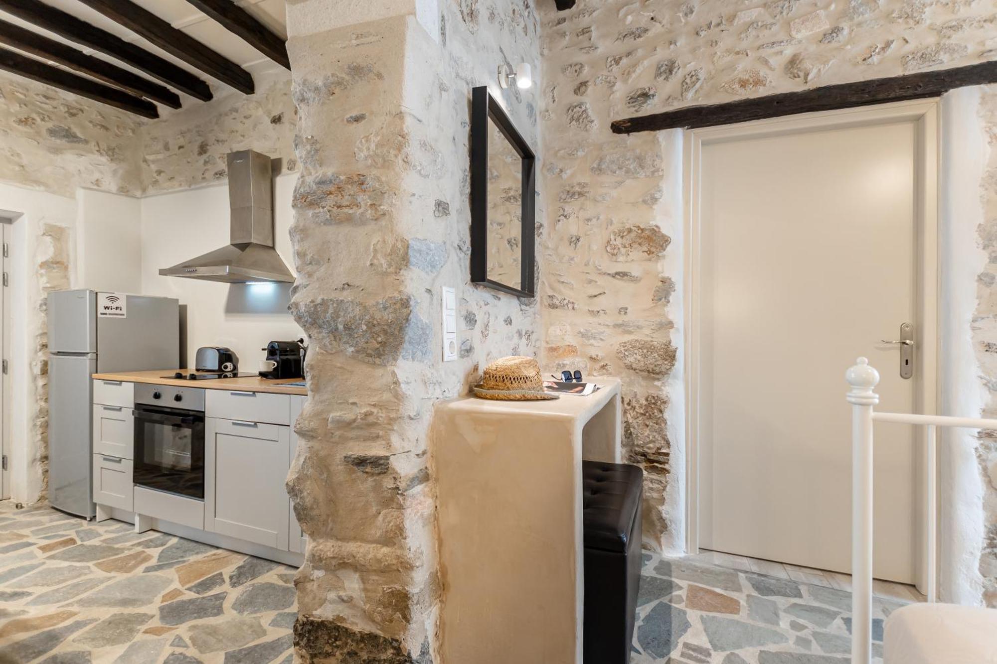 דירות Naxos City The White Stone House מראה חיצוני תמונה